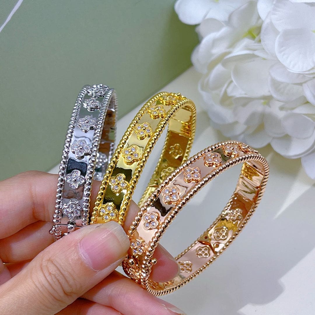 18K Perl̩e Clovers Bracelet