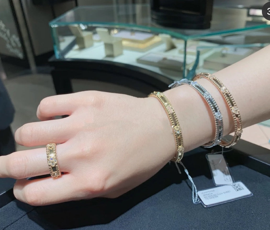 18K Perl̩e Sweet Clovers Small Bracelet