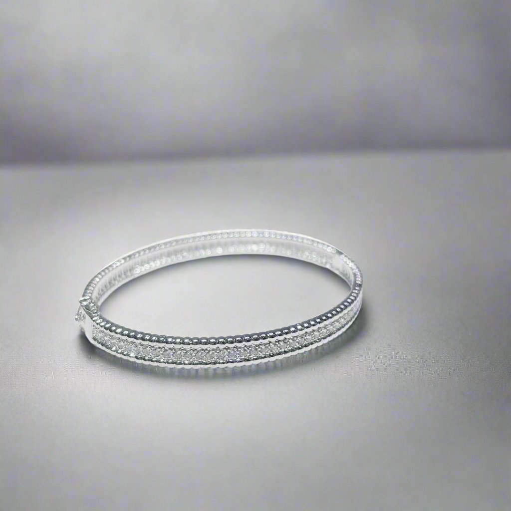 18K Perl̩e Diamonds One Row Bracelet