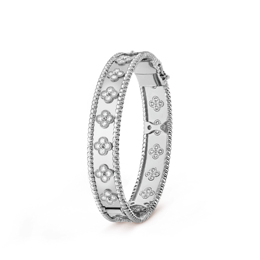 18K White Gold Perl̩e Clovers Bracelet