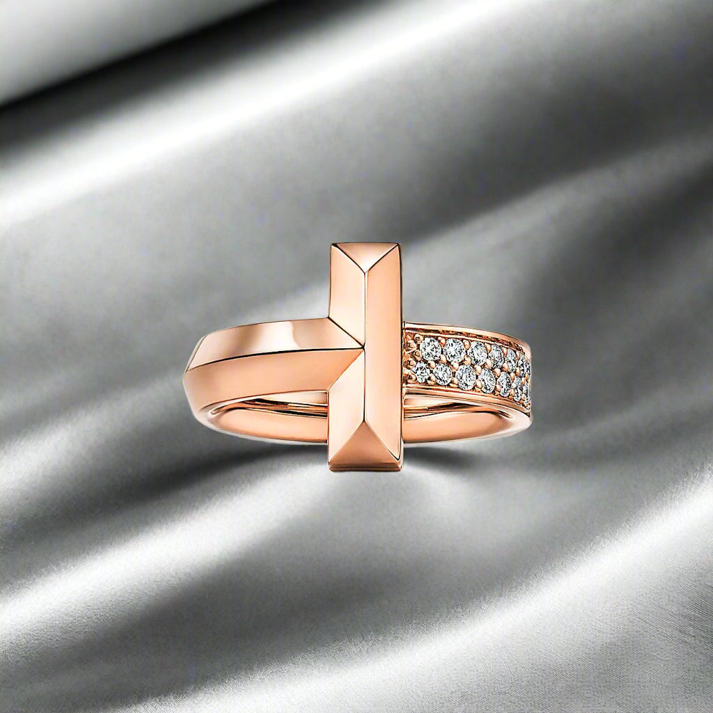 18K T T1 Diamonds Ring